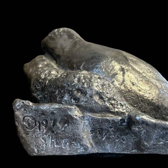 Vintage Wally Shoop Pewter Sculpture Mother & Baby Seal On Rocks Signed - Picture 5 of 7